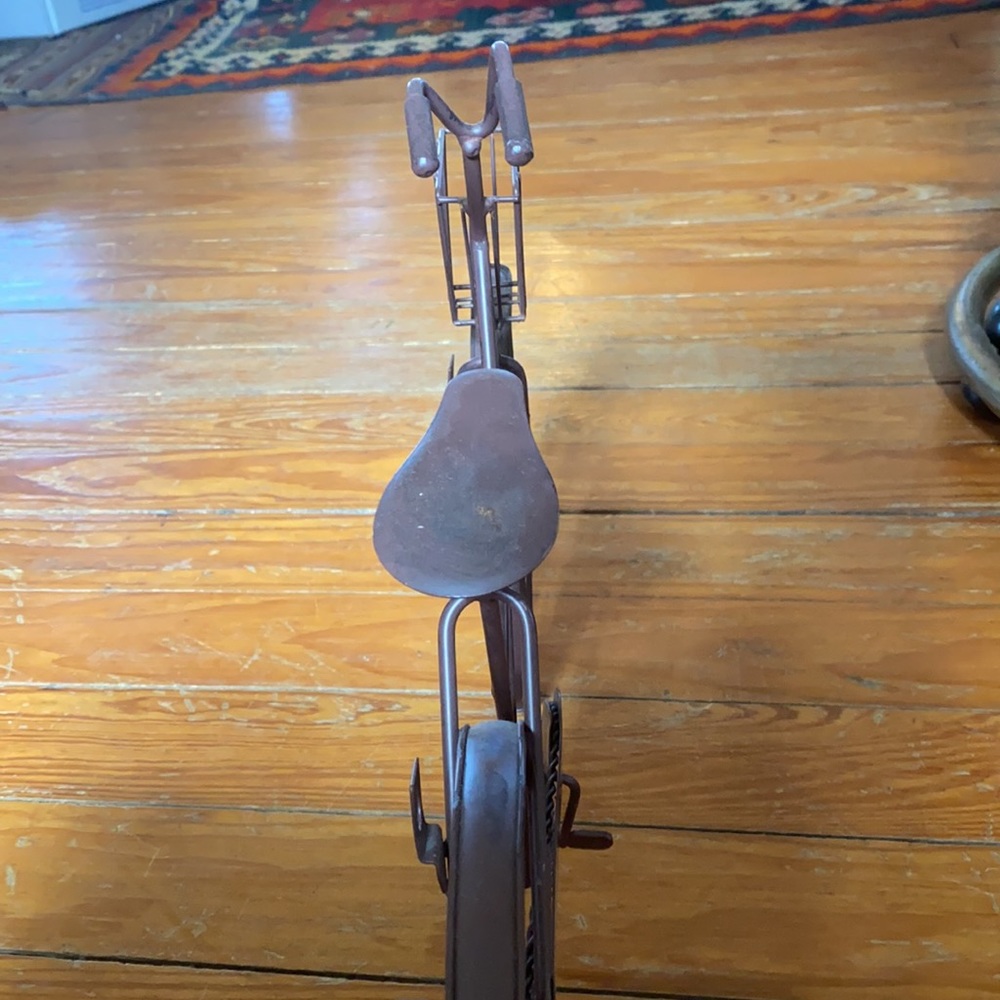 Metal decorative bicycle wall hanging - Picture 6 of 6